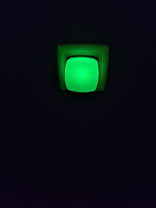Luzes nocturnas/presença bebé