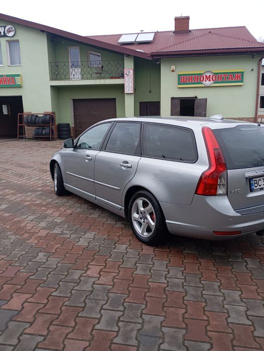 Продається авто  VOLVO V50