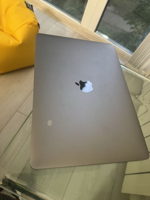 Macbook Pro 13 256gb, 2020г