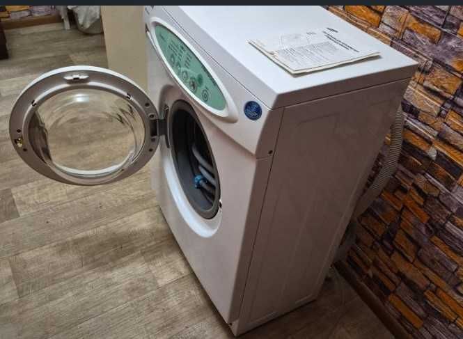 Продам недорого стиральную машину