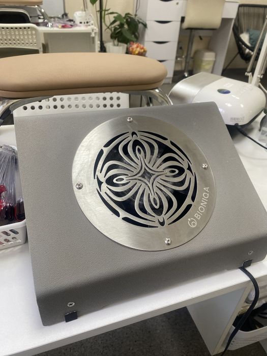 Витяжка Bioniqa стан гарний