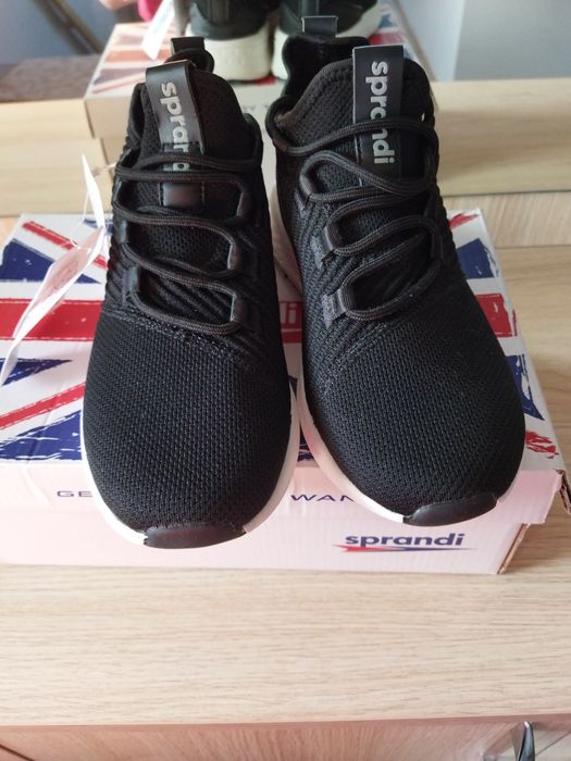 Nowe buciki sportowe Sprandi 36.