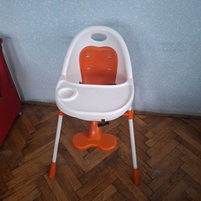 Столик для годування