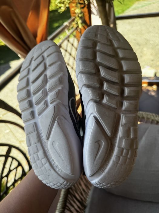 Оригінальні кросівки Nike Flex Runner