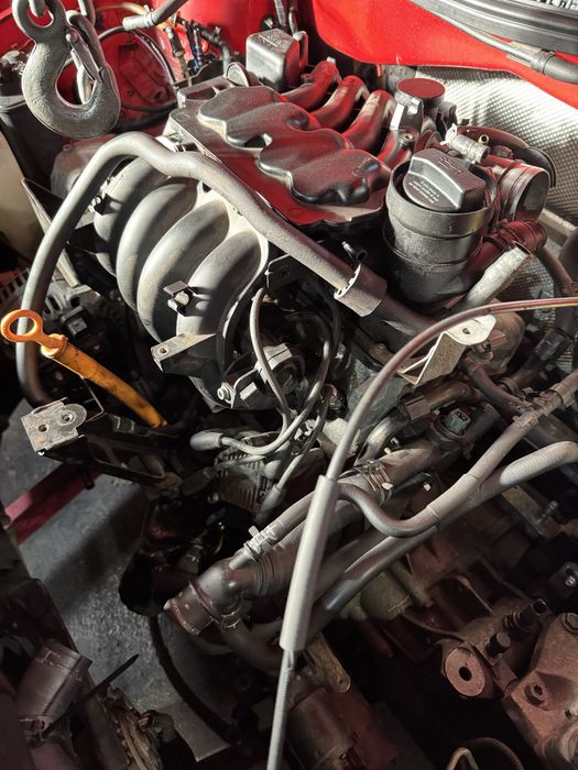 Vendo motor 1.6 SR - Golf IV 1998 - A funcionar