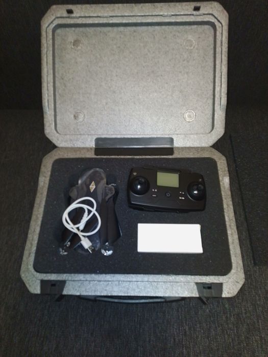 Дрон Aviator 8811 Pro