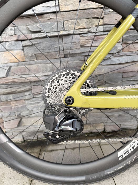 Bicicleta eletrica gravel/estrada
