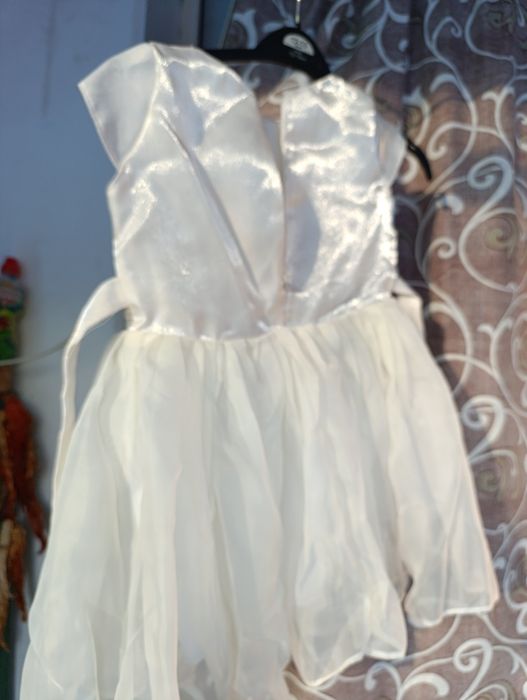 Плаття  на дівчинку