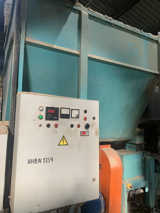 Прес УБТ-350 для виробництва паливного брикету Піні-Кей Pini-Kay