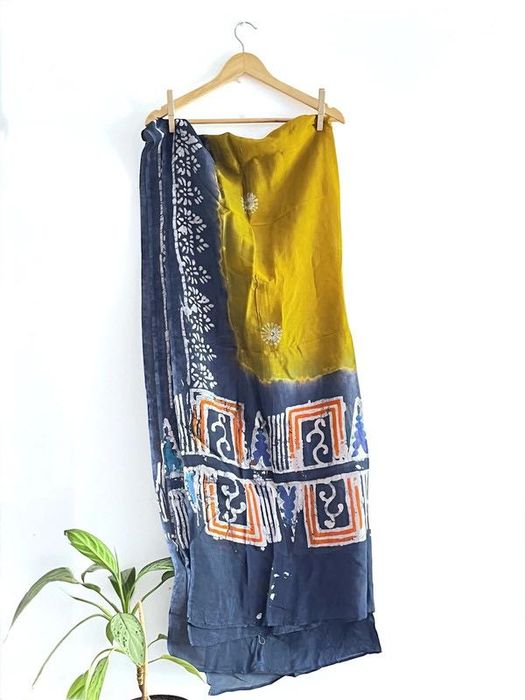 Lenço/Écharpe em Tons de Azul e Amarelo Dourado