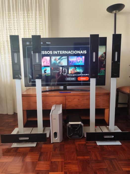 Conjunto de Colunas Home Cinema Philips + 2 Subwoofers