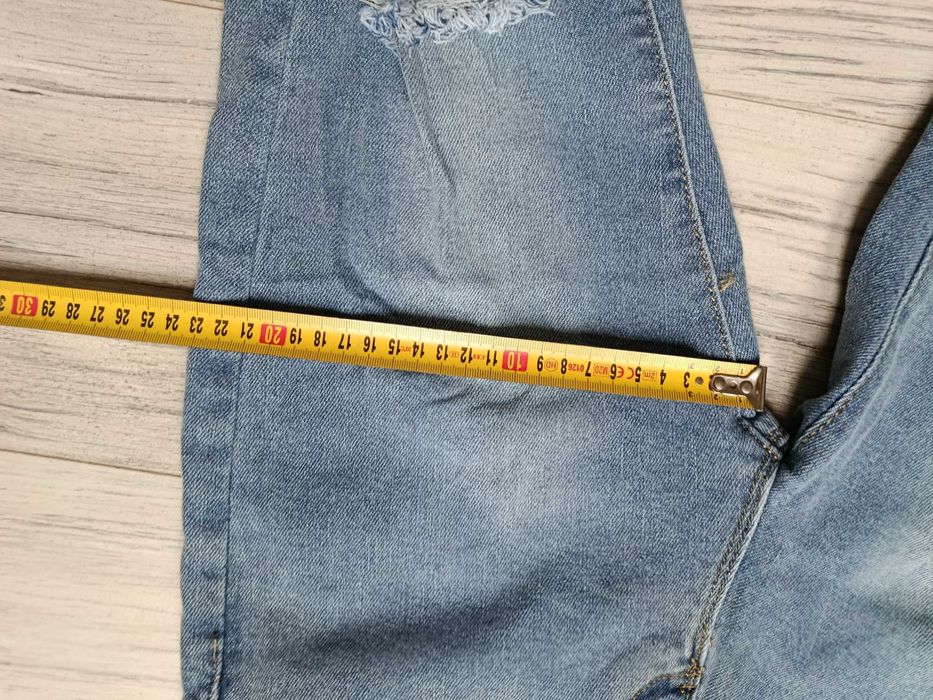 Jeansy nowe push up S