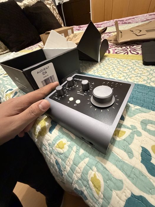 Audient ID4 Audio Interface Placo de Som (COMO NOVA c/ Garantia)