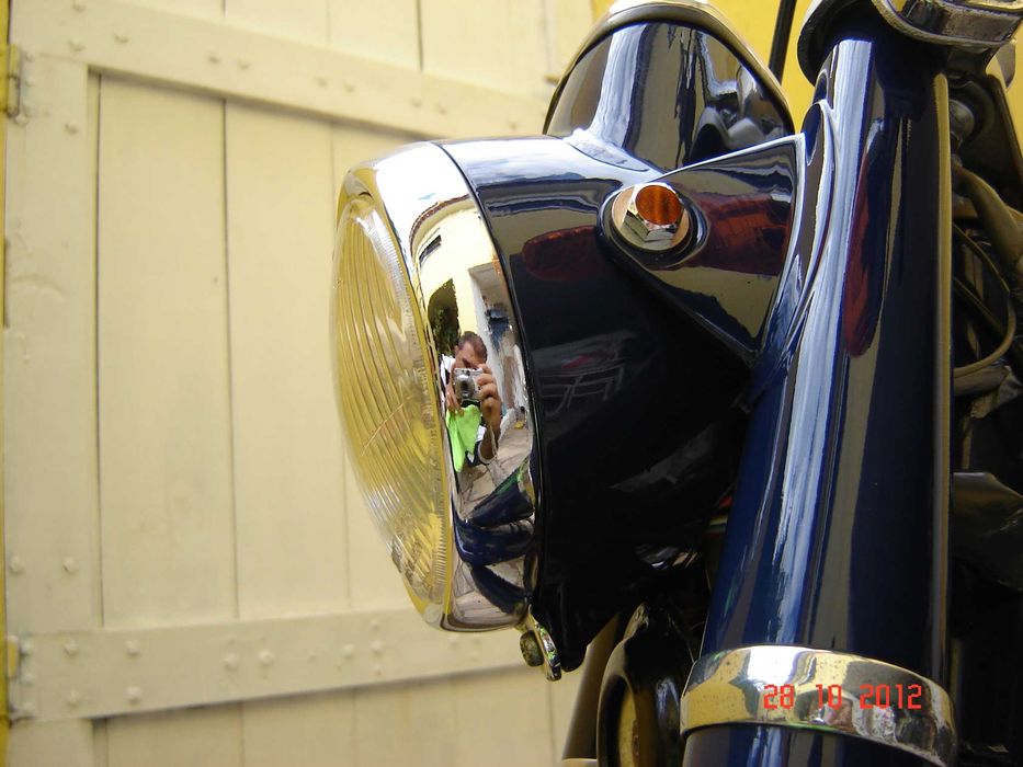 Honda 50 CD com documentos