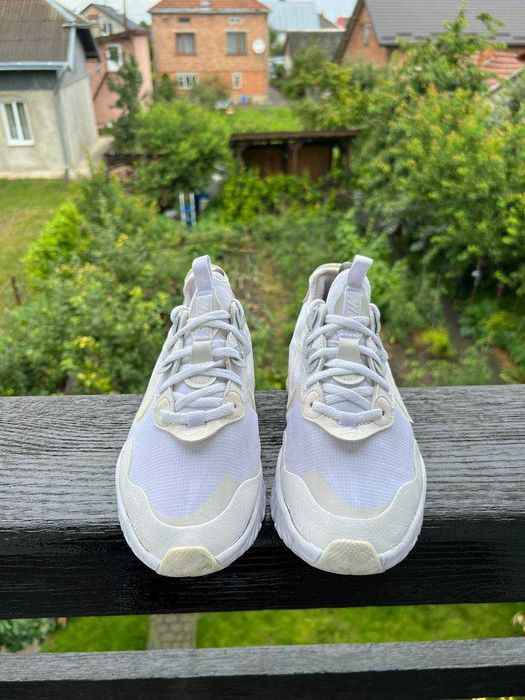Кросівки Nike React Art3mis (40)