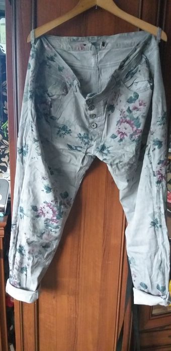 Spodnie z wzorami
