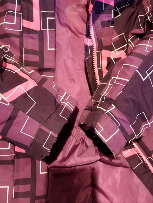 Куртка на девочку 152-158 на прохладную осень