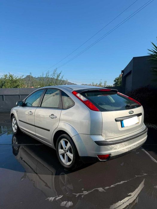 Ford Focus — fotografia 3