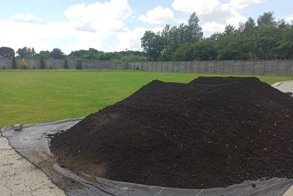 Piasek żółty szary, kamień dalmatyńczyk grys, ziemia siana beton, kora