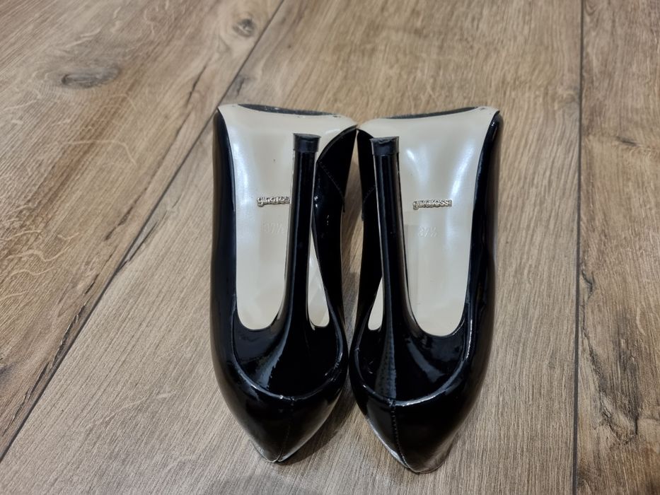Eleganckie lakierowane czarne szpilki - Gino Rossi r. 37,5