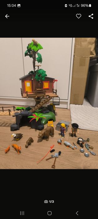 Playmobil domek na drzewie.
