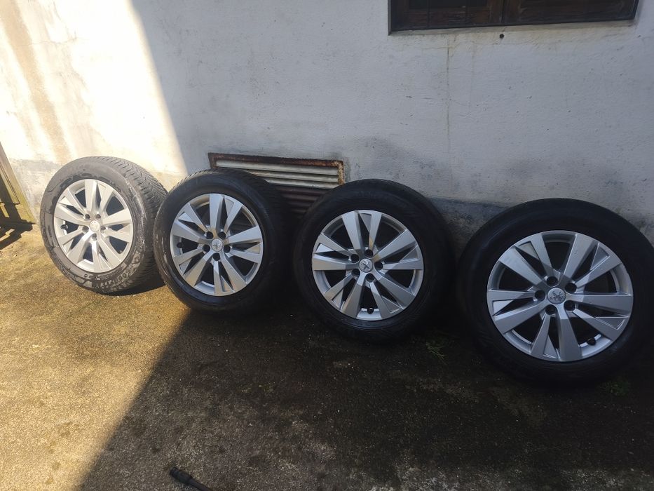 Jantes 17 Peugeot 5x108 com pneus