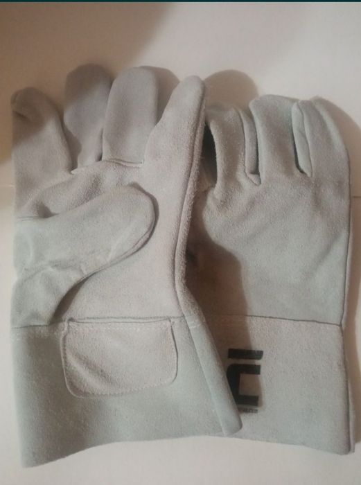 Продам рабочие перчатки.
