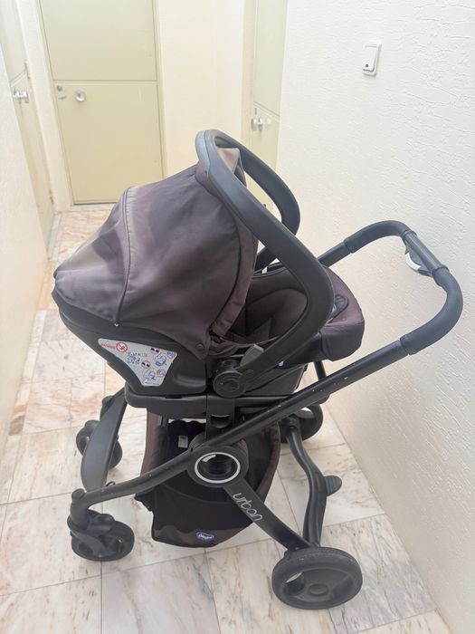 Carrinho de bebé trio Chicco