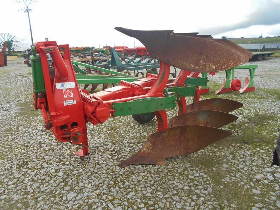 Charrua kverneland 3 ferros hidraulica