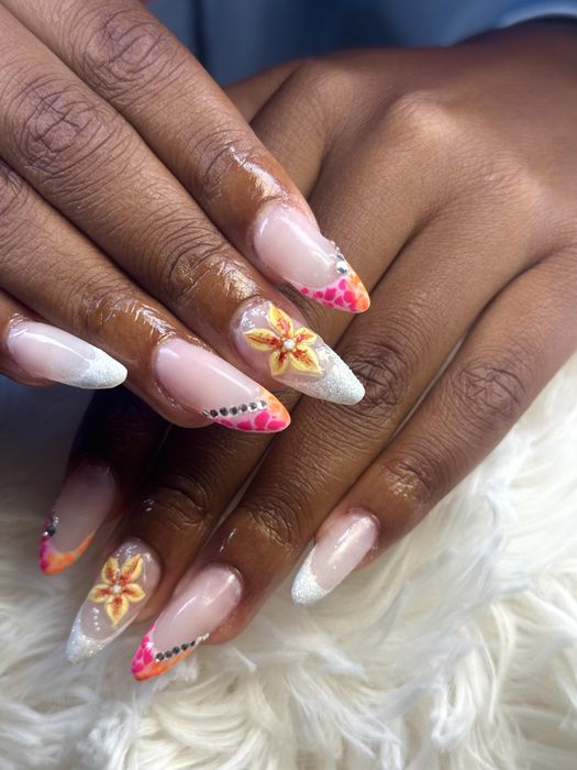 Unhas de Gel - Extensão de Pestanas