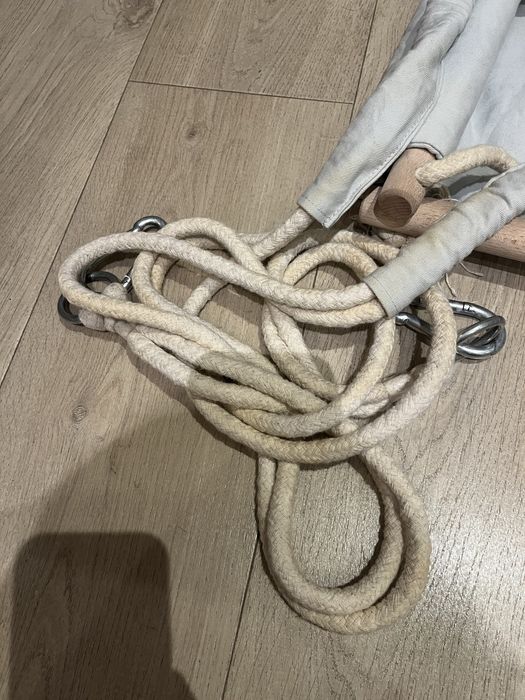 Huśtawka szara dla dzieci Kidaboo