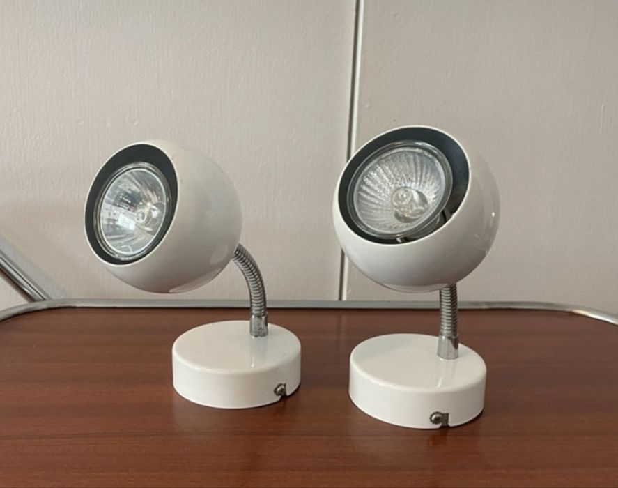 Par de apliques anos 70