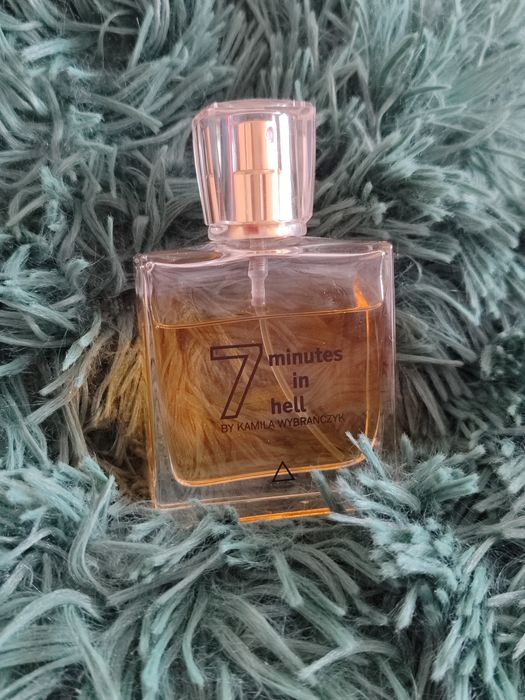 7 minutes in hell by Kamila Wybrańczyk