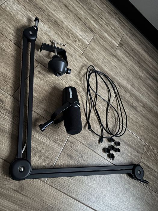 Mikrofon Shure MV7+ + statyw