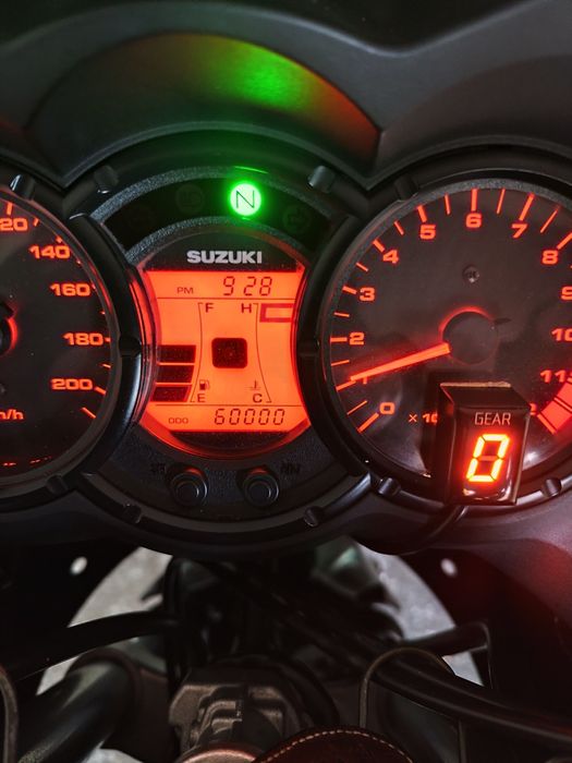 Suzuki vtrom 650
