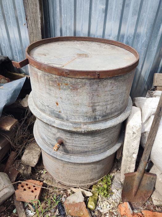 Продам бочку оцинковану на 200 літрів