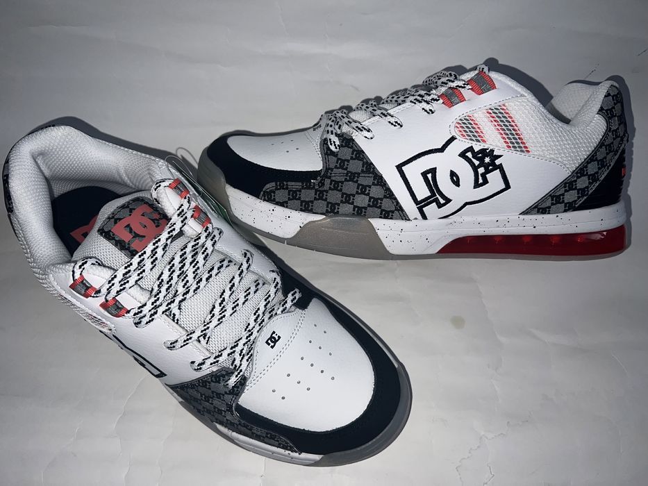 Кросівки DC shoes 42,5. 43, 44 Versatile кроссовки