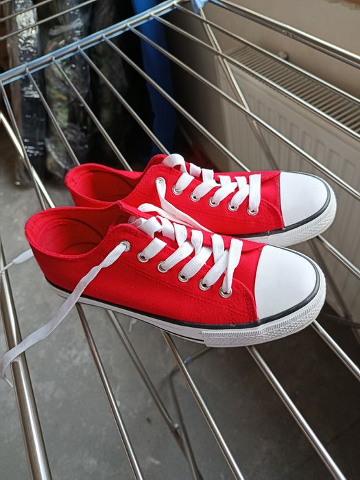 Damskie,czerwone trampki 38
