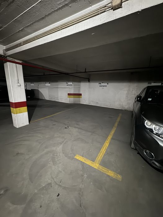 Aluga-se Garagem Intendente/Arroios