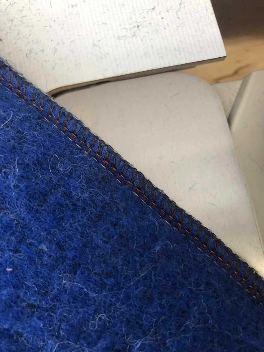 overlock jack 4-nitkowy górny transport  ciężkie szycie 230v  ( juki)