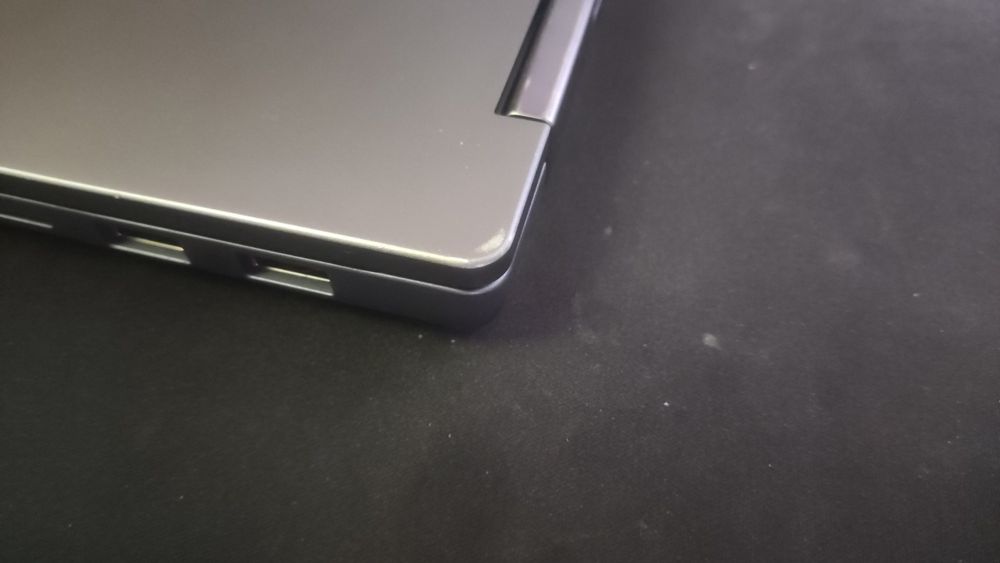 Lenovo ideapad slim 5 2in1 16ahp9 Ryzen 7 8845hs 780m 16gb ddr5