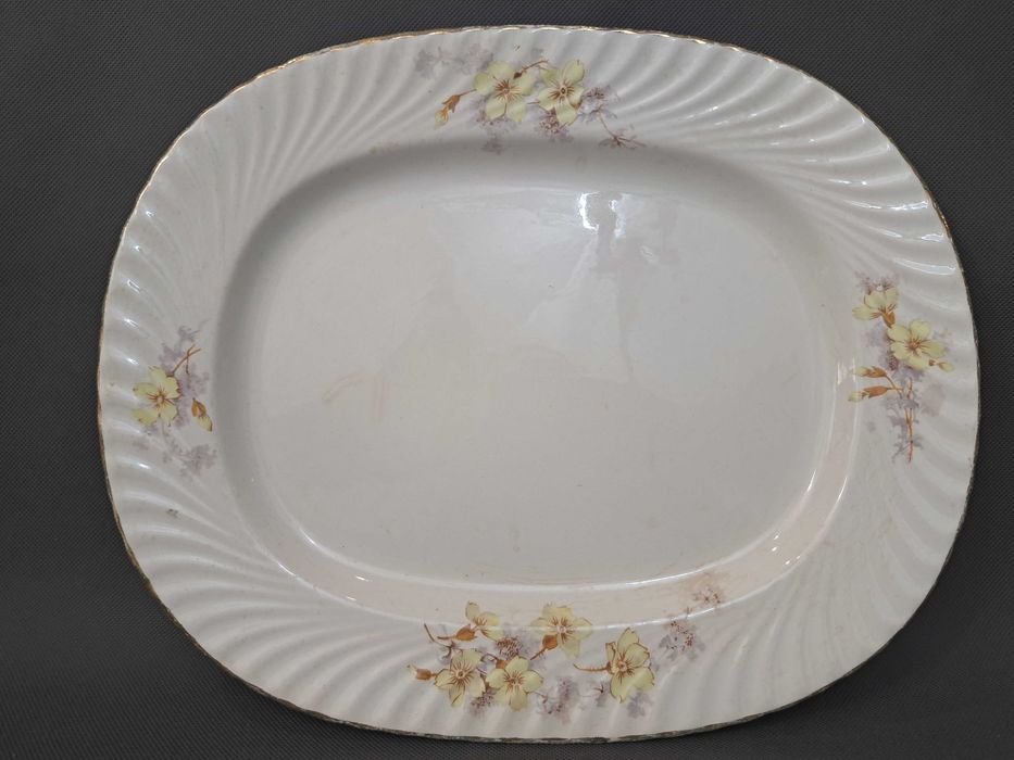Półmisek owalny P. Regout Maastricht XIX w.
