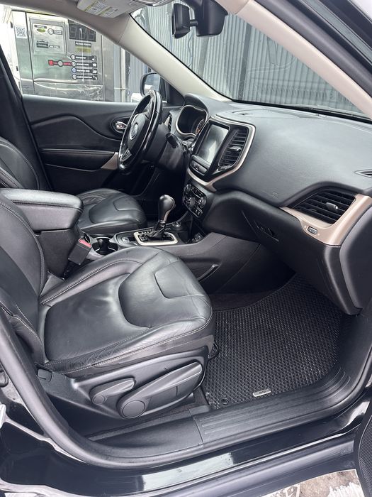 Продам Джип Черокі 2017р 4х4