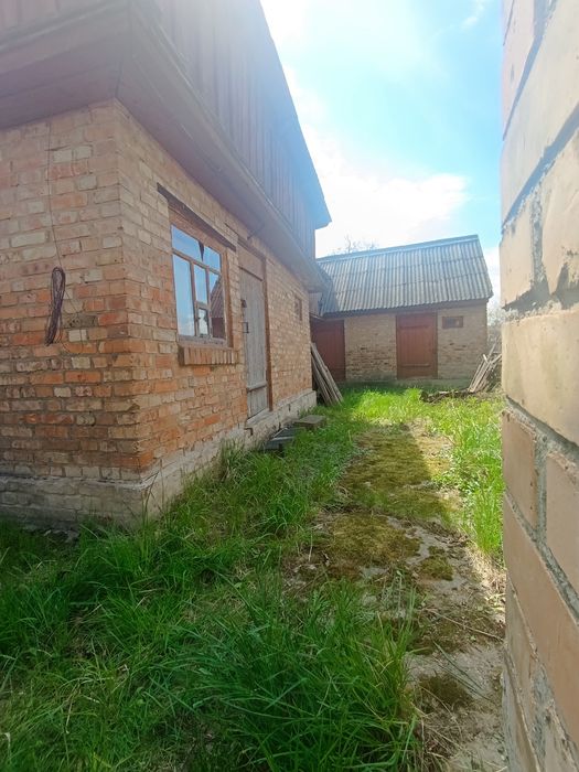 Продаж добротного міцного будинку в Димері