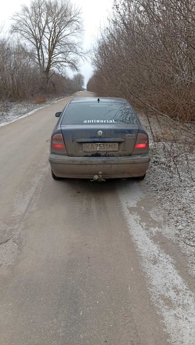 Продам шкоду 1998 ,1, 8