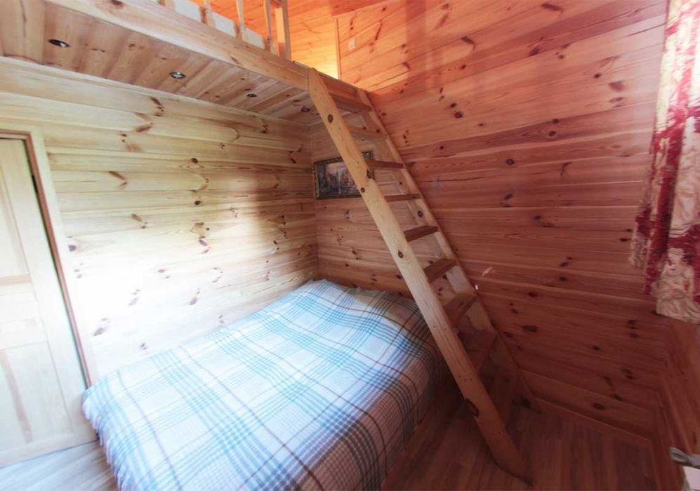 Аренда дома с Бассейном Горкой Джакузи и Бильярдом .