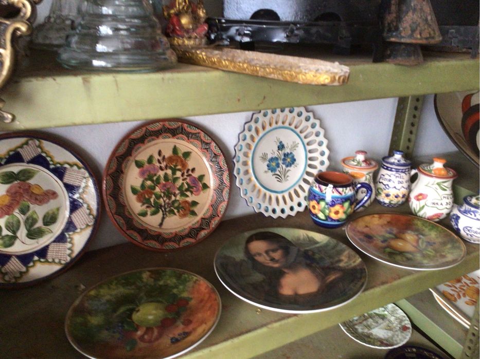 Lote de peças decorativas em cerâmica portuguesa.espetacular peças ant