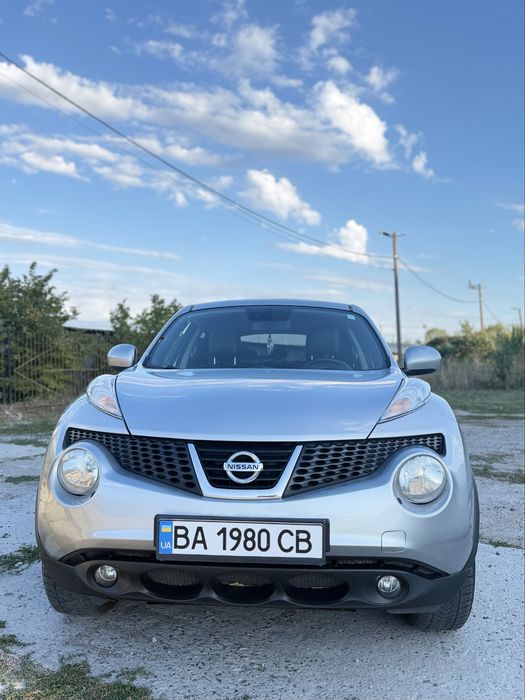 NISSAN JUKE 2011 року