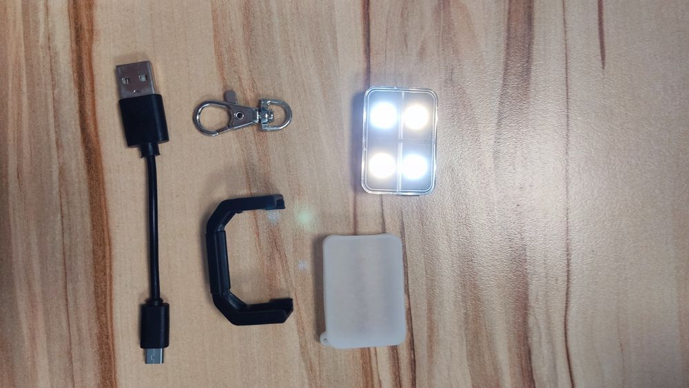Bezprzewodowa lampa do smartfona