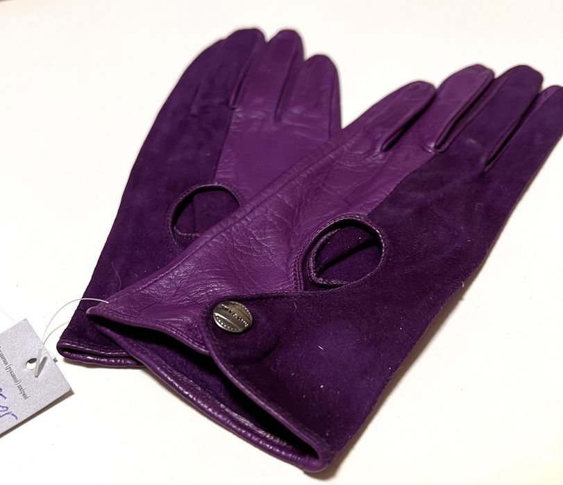 Новые кожаные перчатки на небольшую руку